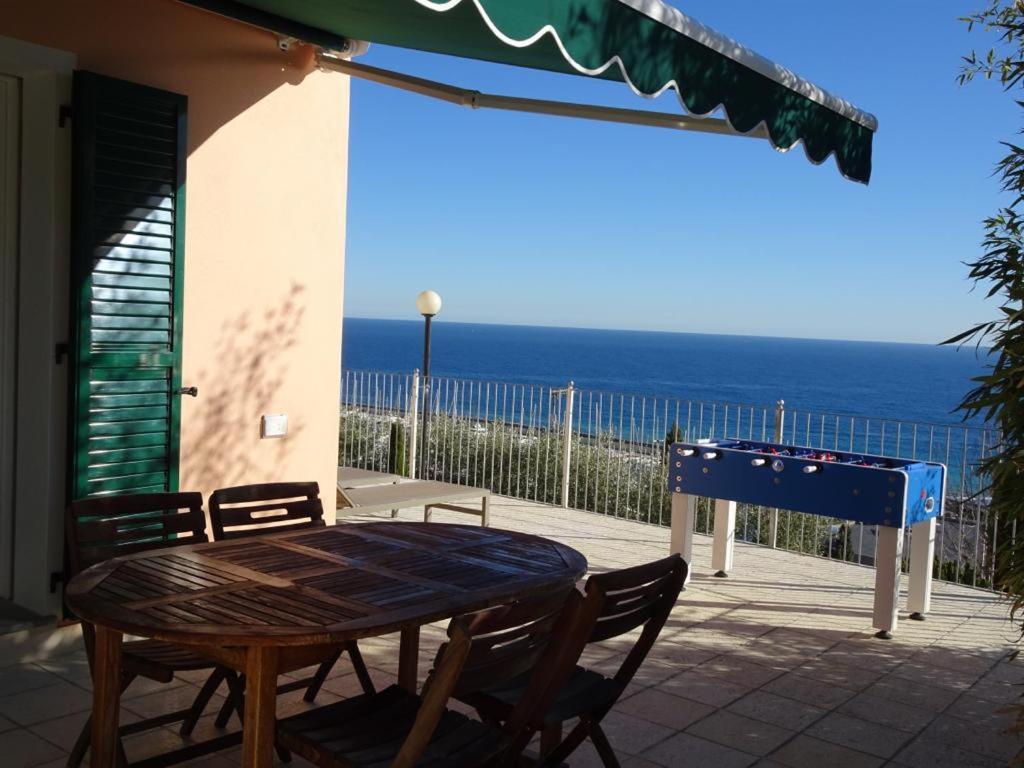 Villetta Sole Mare Santo Stefano al Mare Bagian luar foto