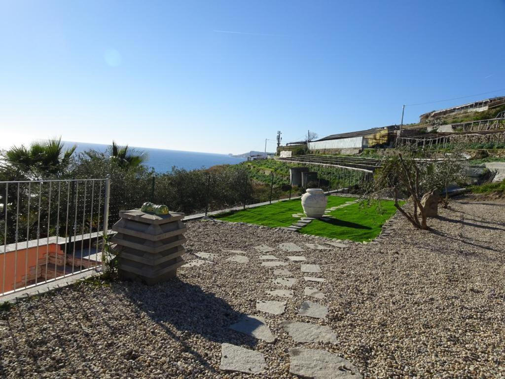 Villetta Sole Mare Santo Stefano al Mare Bagian luar foto